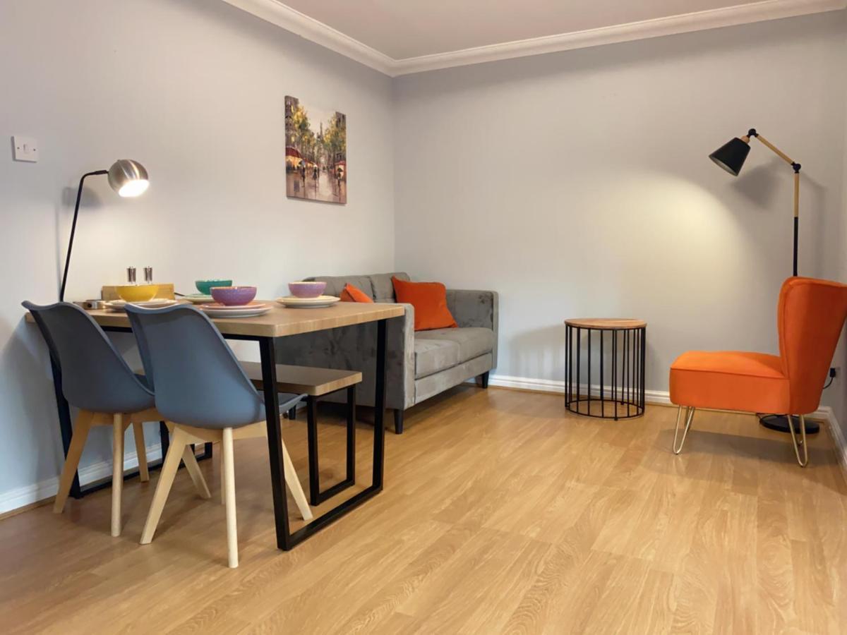 Private Main Door Lovely 2 Bedroom Apartment EDI Eksteriør bilde