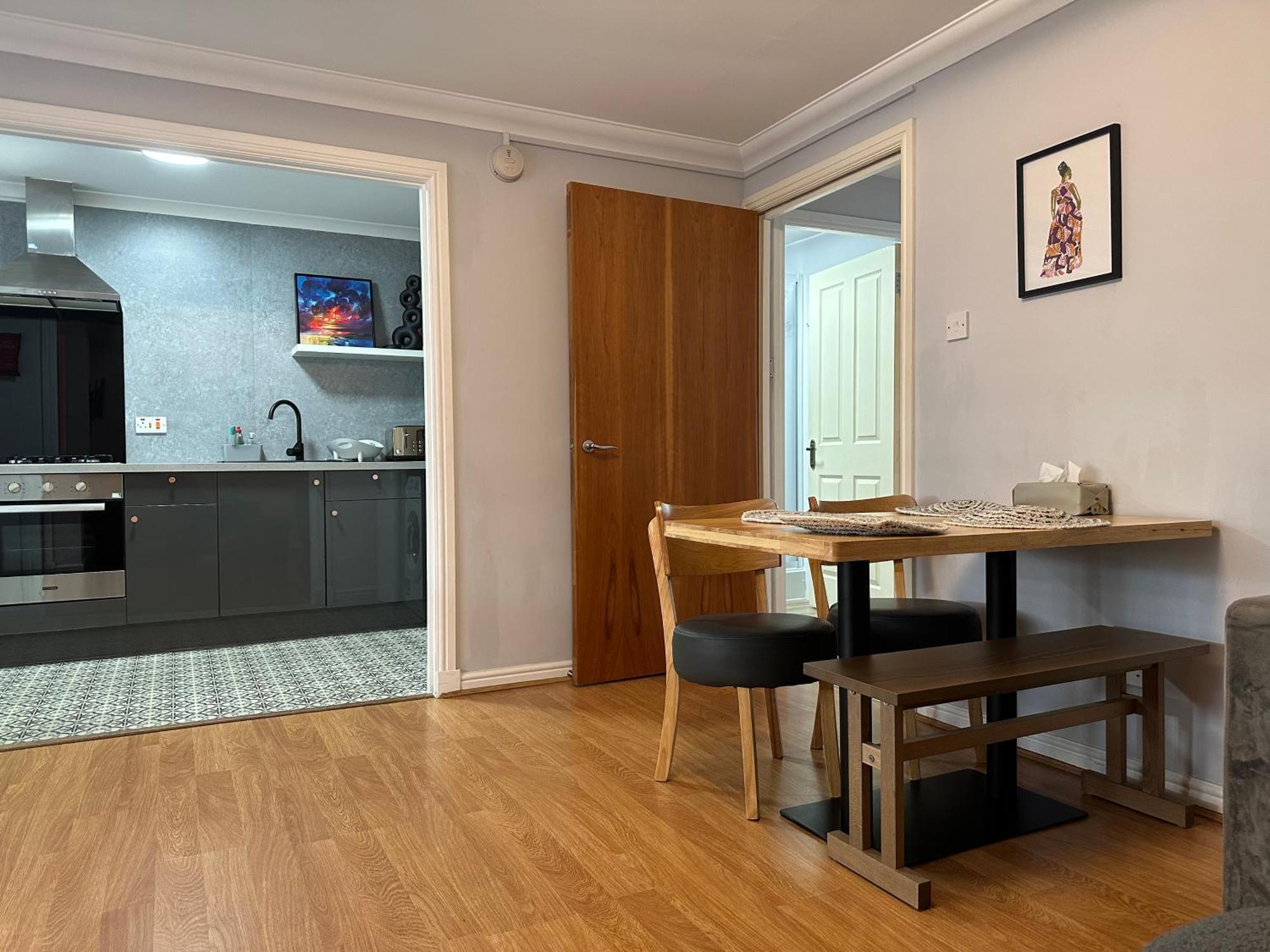 Private Main Door Lovely 2 Bedroom Apartment EDI Eksteriør bilde